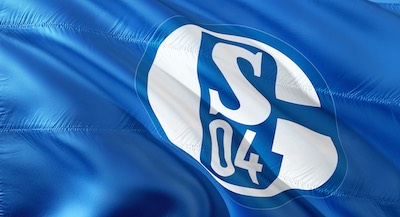 Flagge mit Schalke 04 Logo